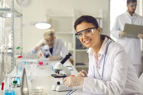 Mulheres na pesquisa médica e inovação: O protagonismo feminino que transforma a saúde