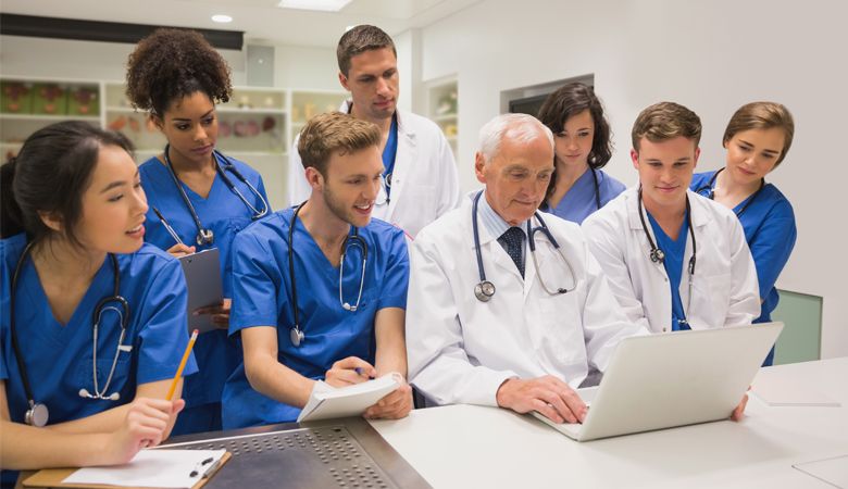 Especialização Médica: Quanto tempo dura e como funciona?
