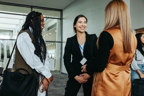 Networking: o que é, por que ele acelera sua carreira e como construir conexões profissionais