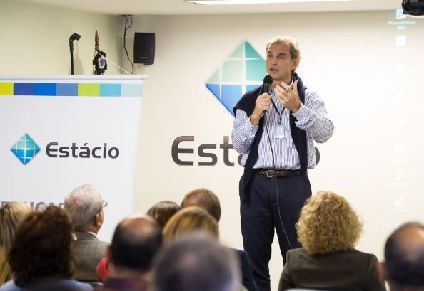 Estácio na Escola de Gestão Penitenciária