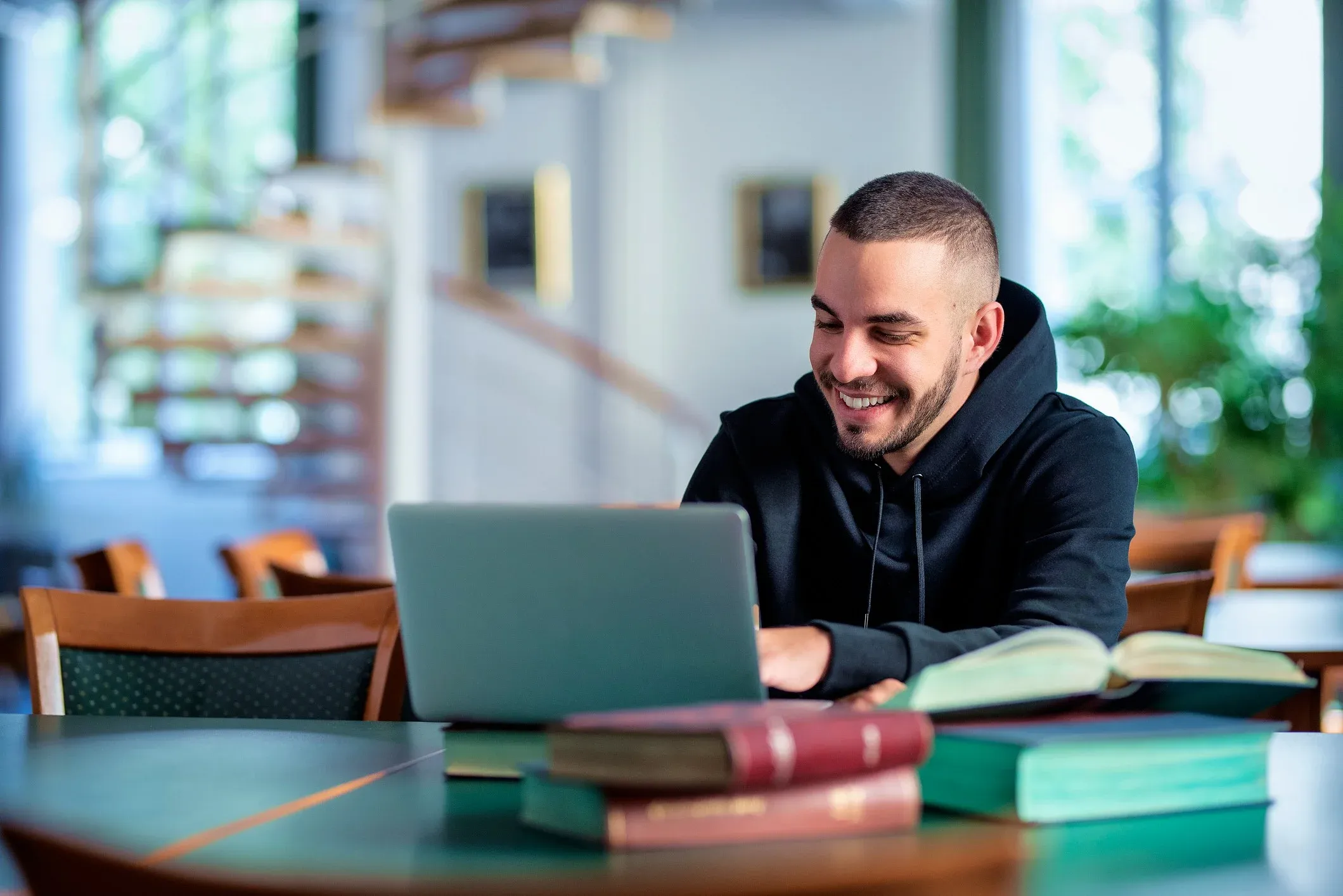 Como Escolher a Graduação Certa para Seu Futuro Profissional