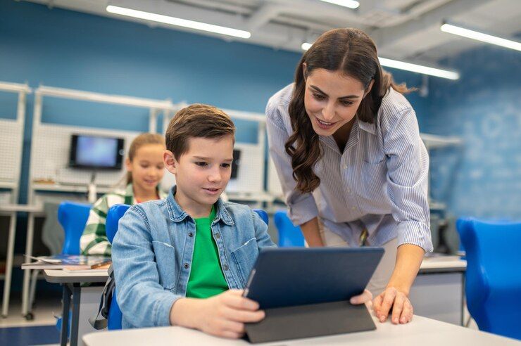 Inteligência Artificial como ferramenta de assistência ao professor