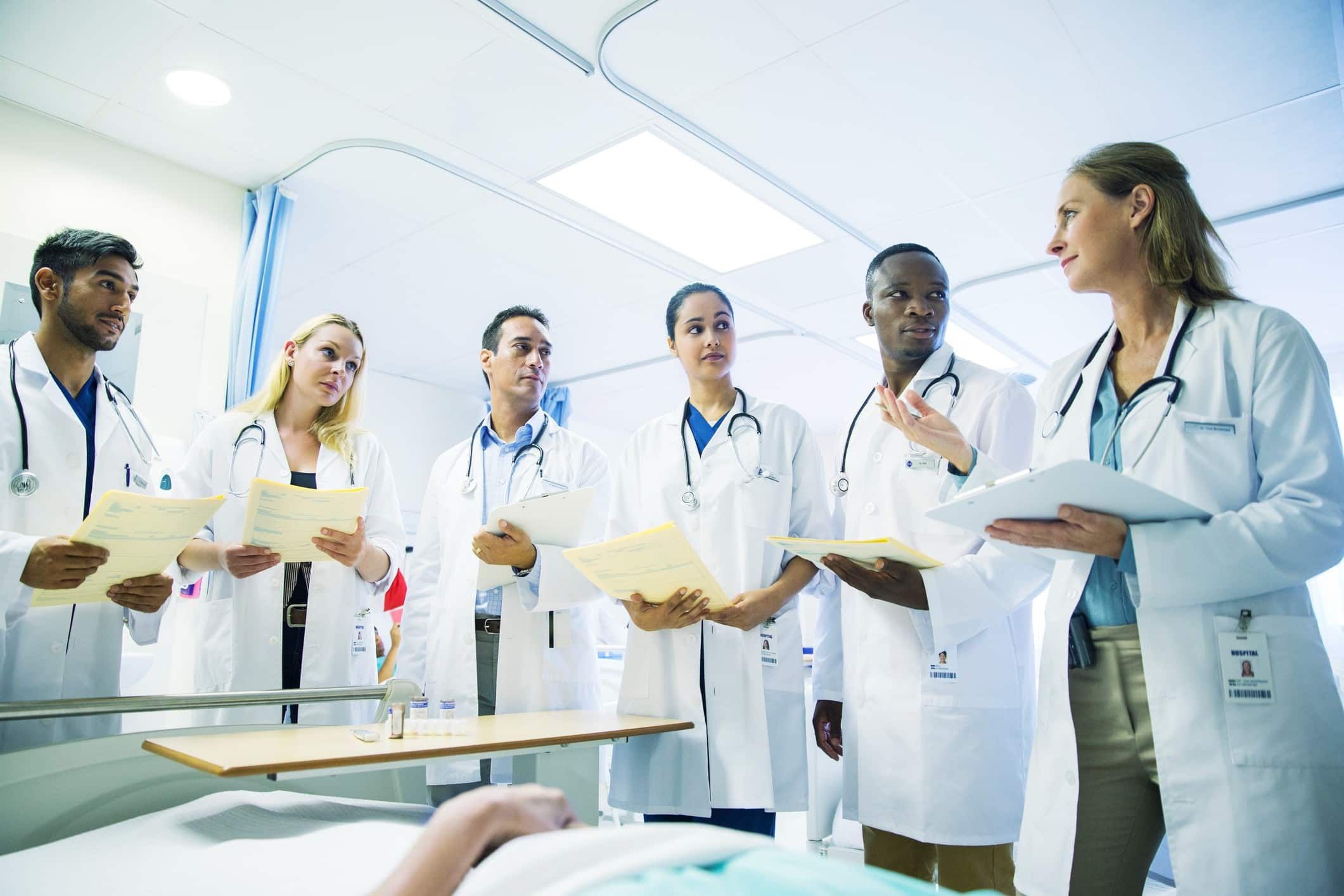 Bolsa residência médica: quais os valores praticados
