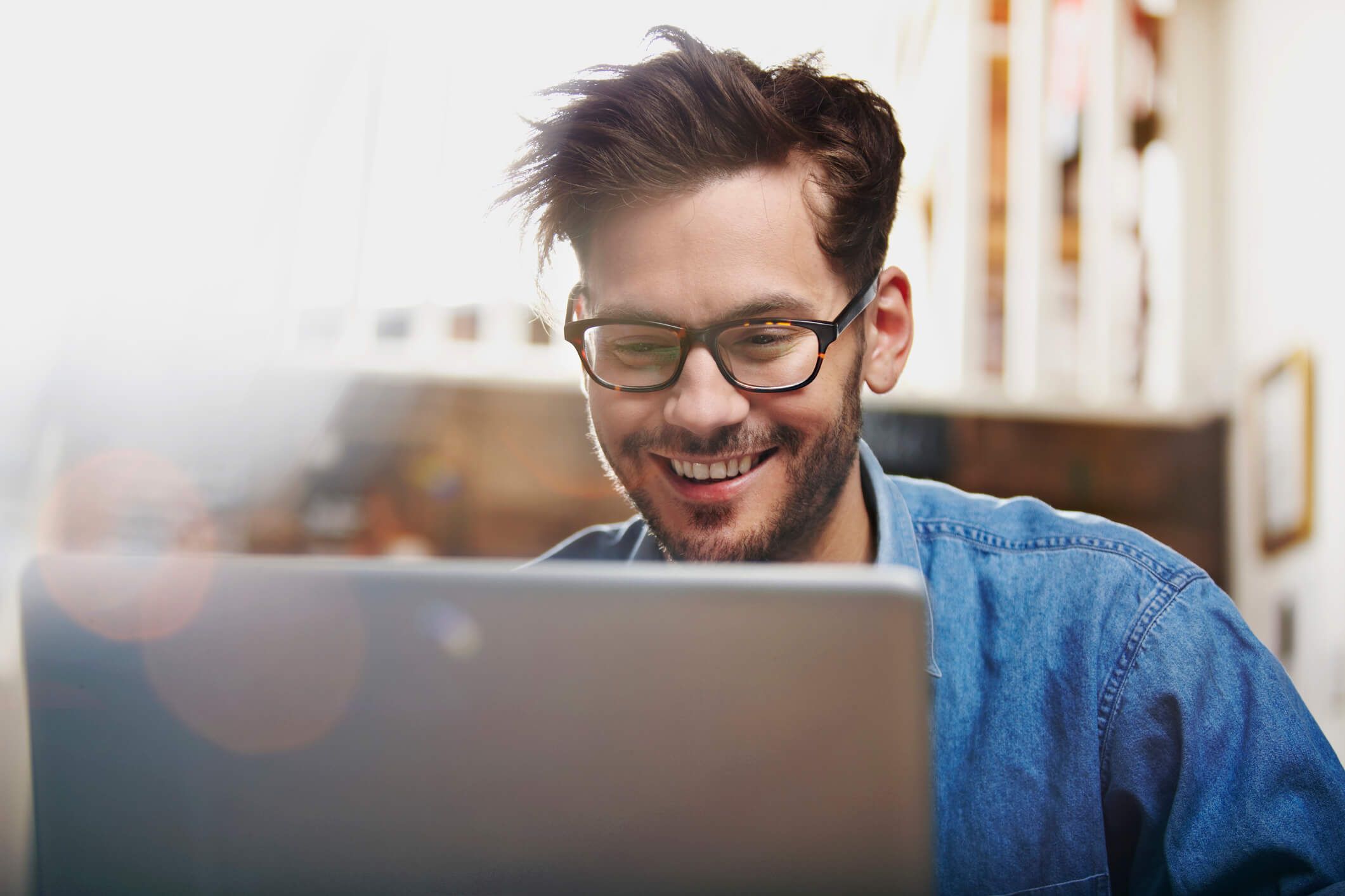 Fique por dentro destes 10 sites para procurar estágio